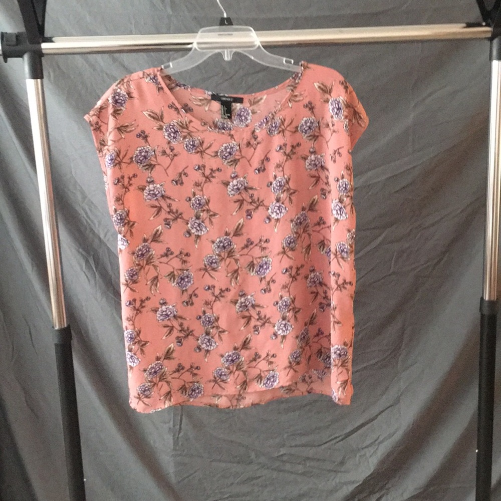 Loose Fitting Floral Top